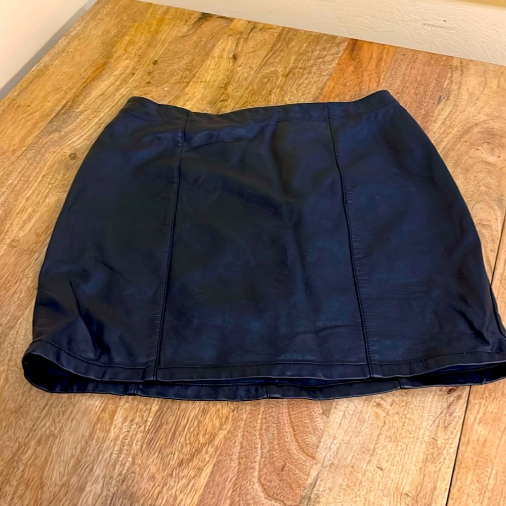 Black faux leather mini skirt, size S